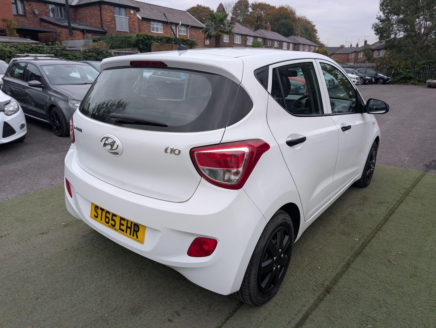Used Hyundai i10 2015 for sale - 76166606: Photo 3
