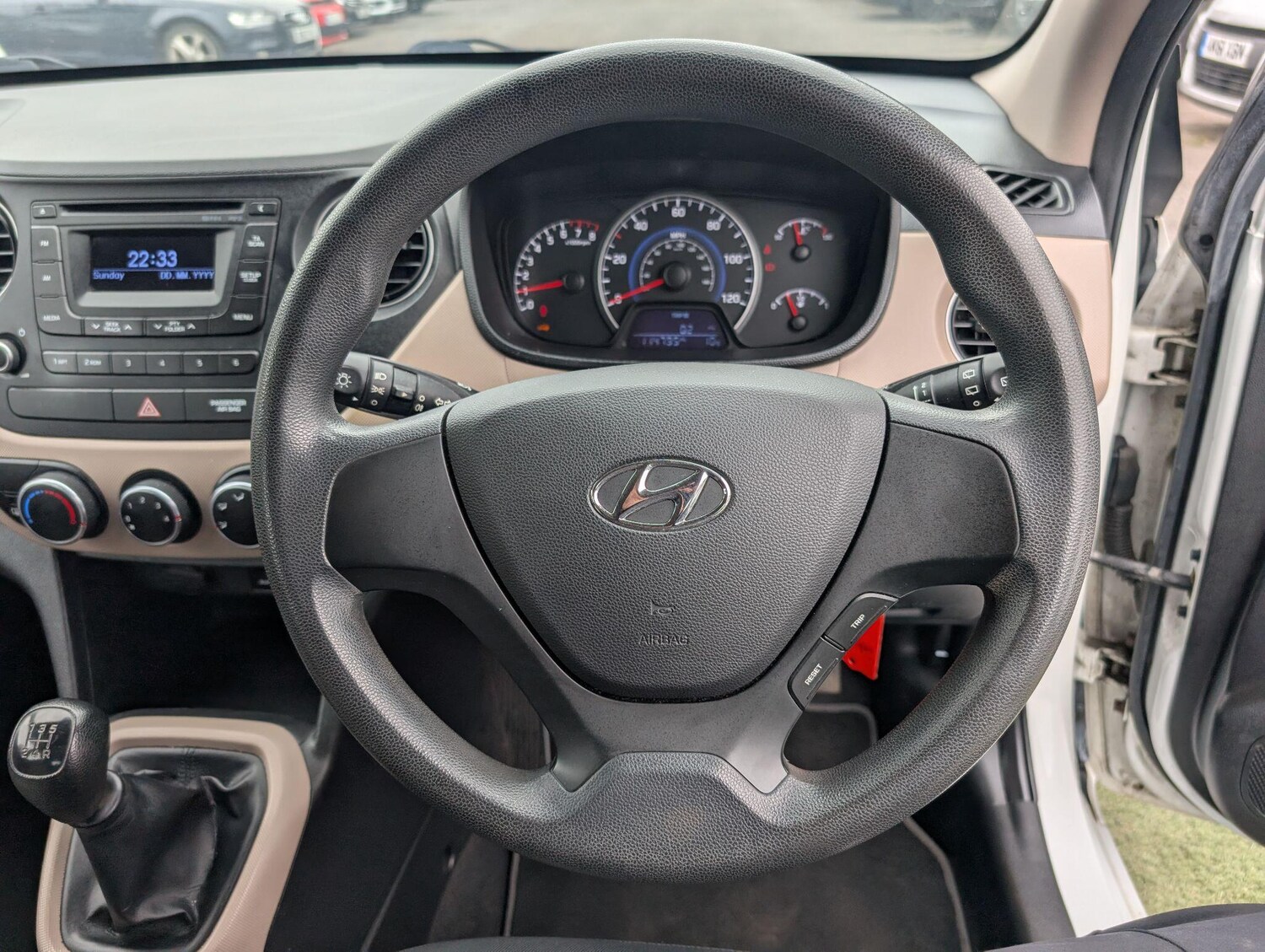 Used Hyundai i10 2015 for sale - 76166606: Photo 36