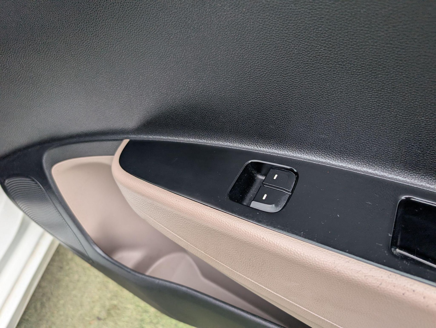 Used Hyundai i10 2015 for sale - 76166606: Photo 43