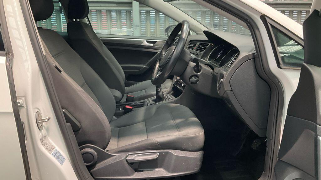 Used Volkswagen Golf 2019 for sale - 77229243: Photo 21