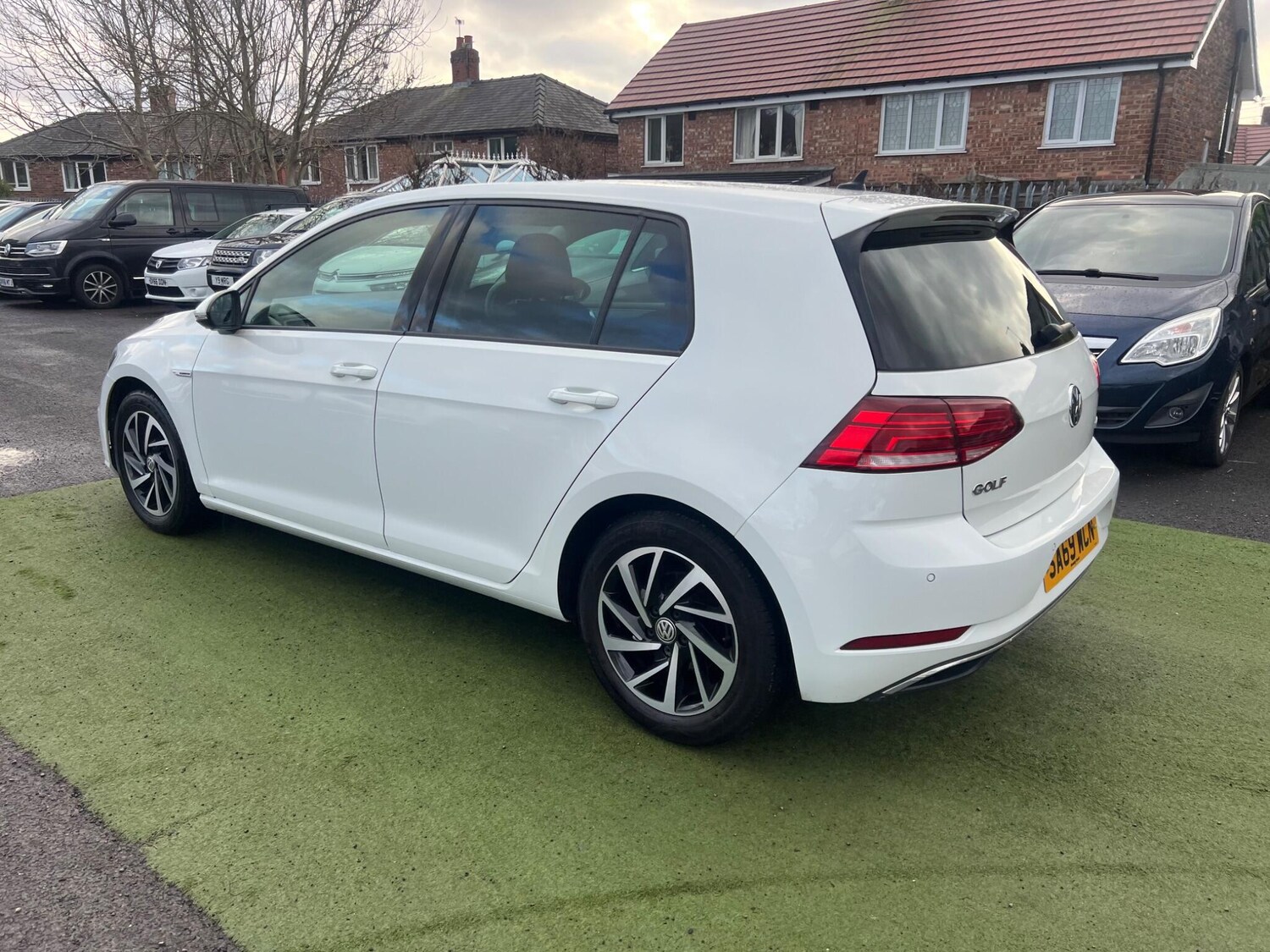 Used Volkswagen Golf 2019 for sale - 77229243: Photo 34