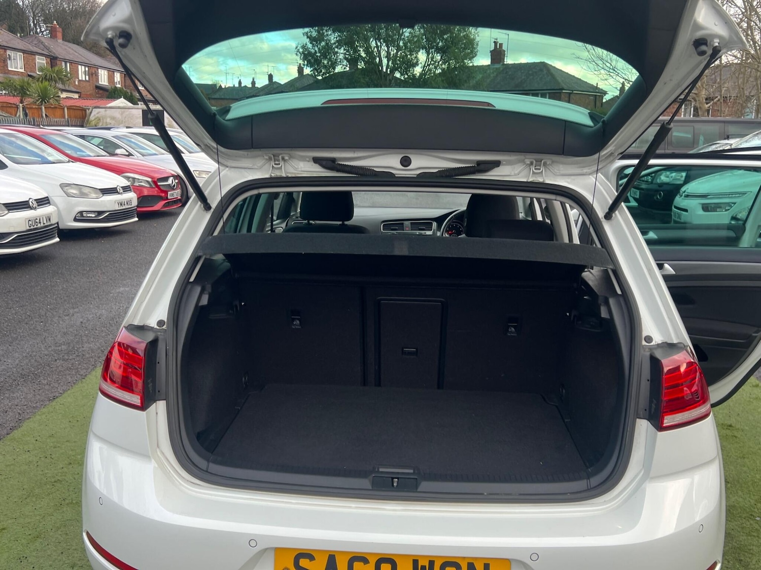 Used Volkswagen Golf 2019 for sale - 77229243: Photo 63