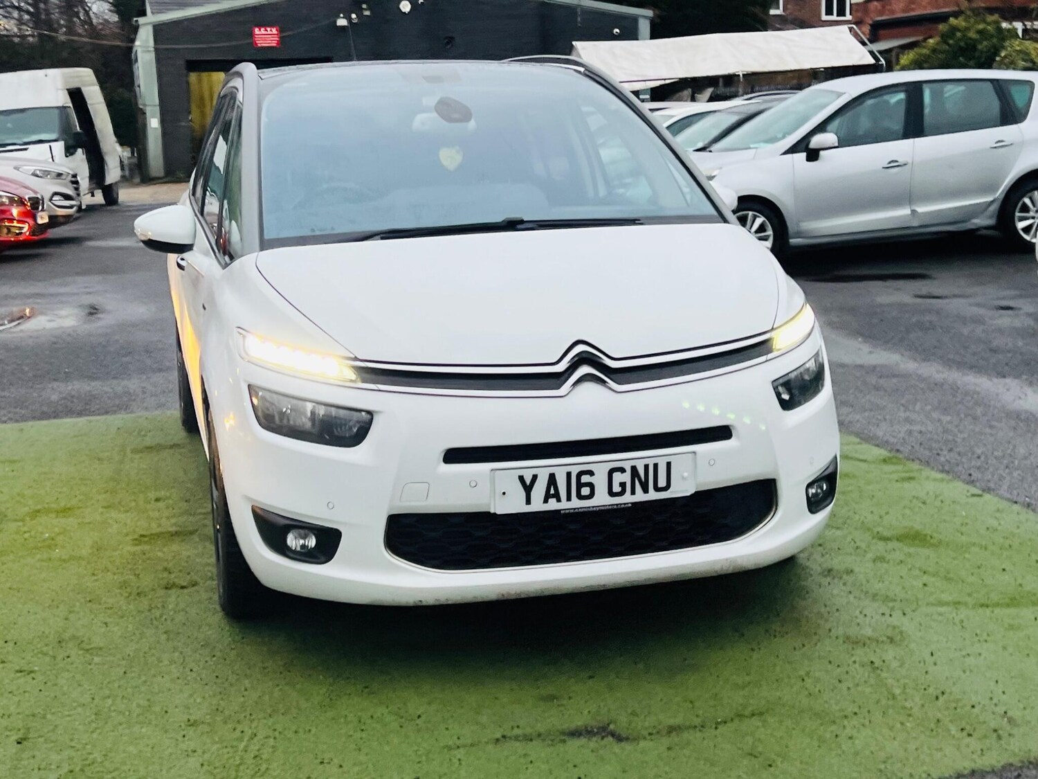 Used Citroen C4 Grand Picasso 2016 for sale - 77130637: Photo 11