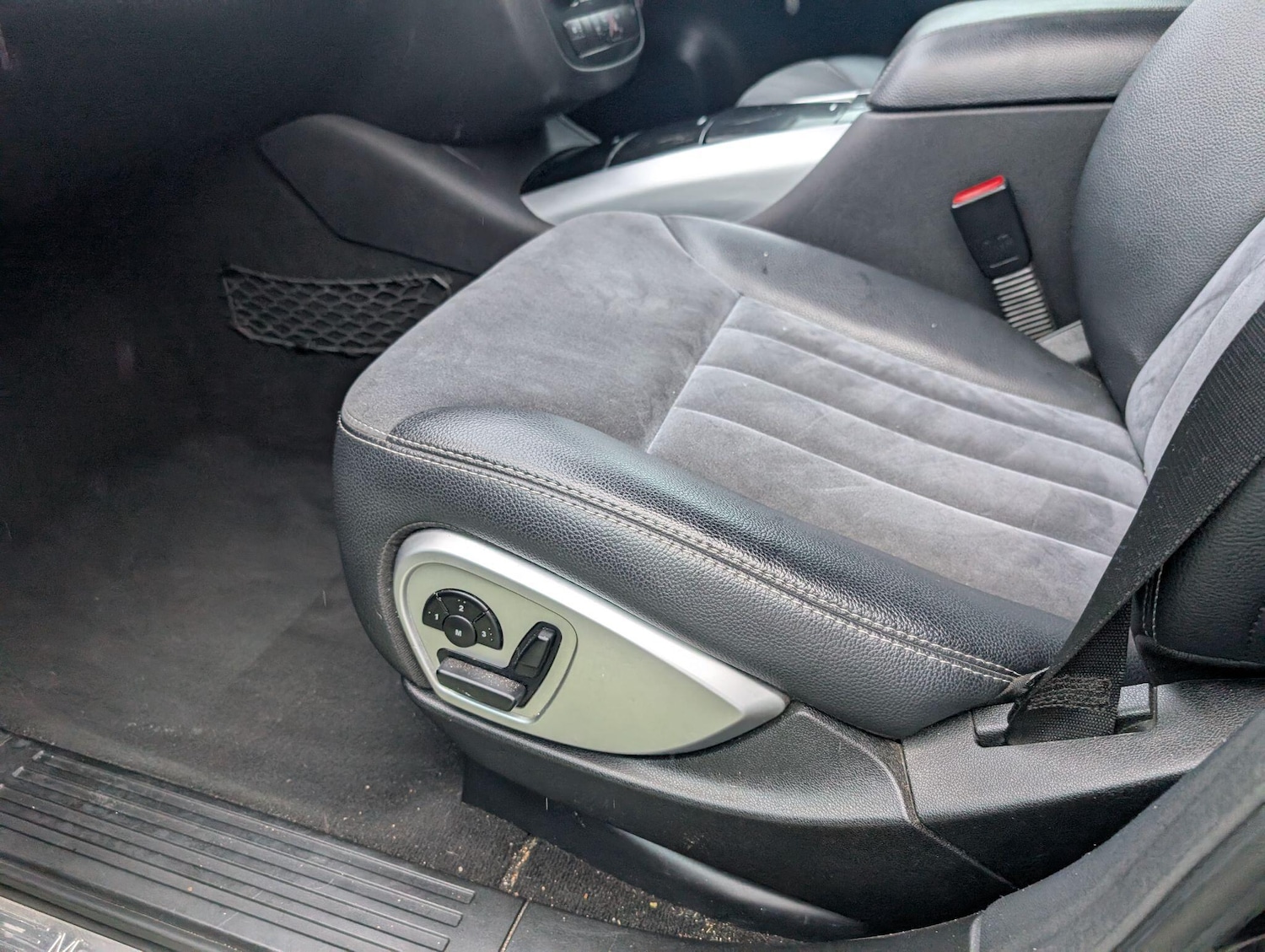 Used Mercedes-Benz R Class 2008 for sale - 76620177: Photo 32