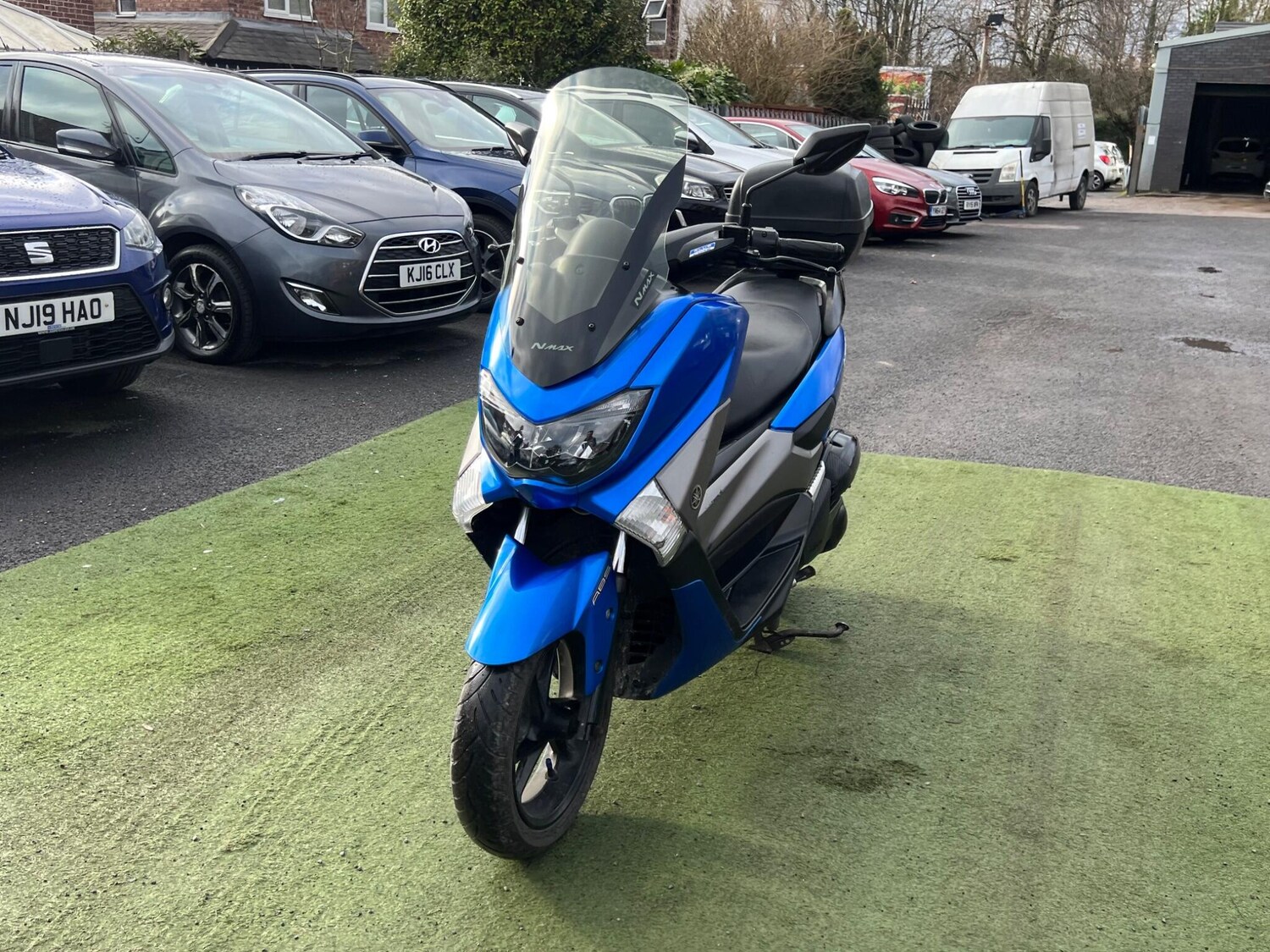 Yamaha NMAX 125
