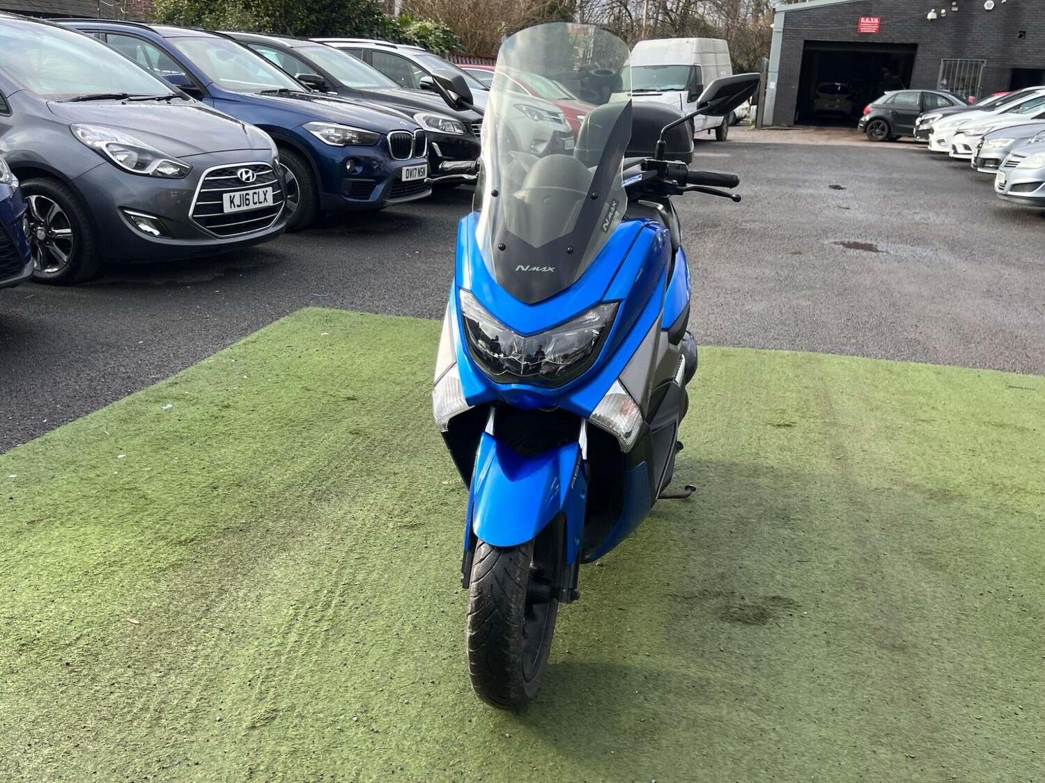 Yamaha NMAX 125
