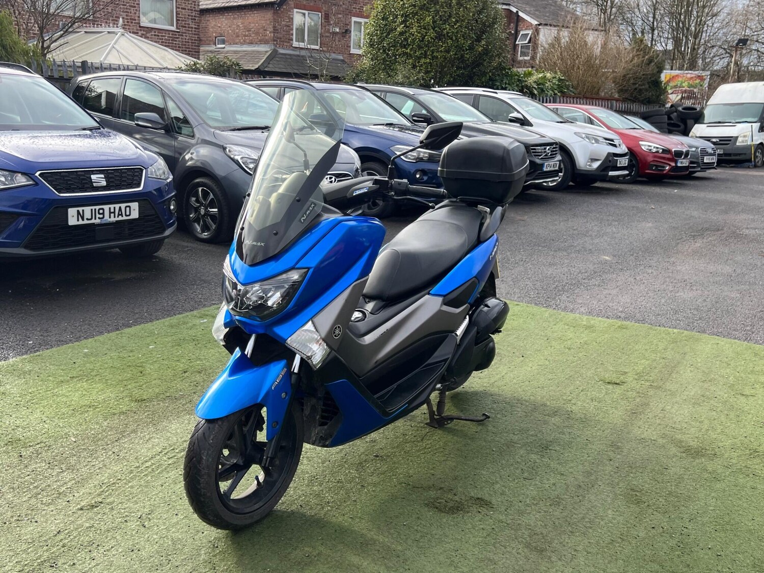 Yamaha NMAX 125