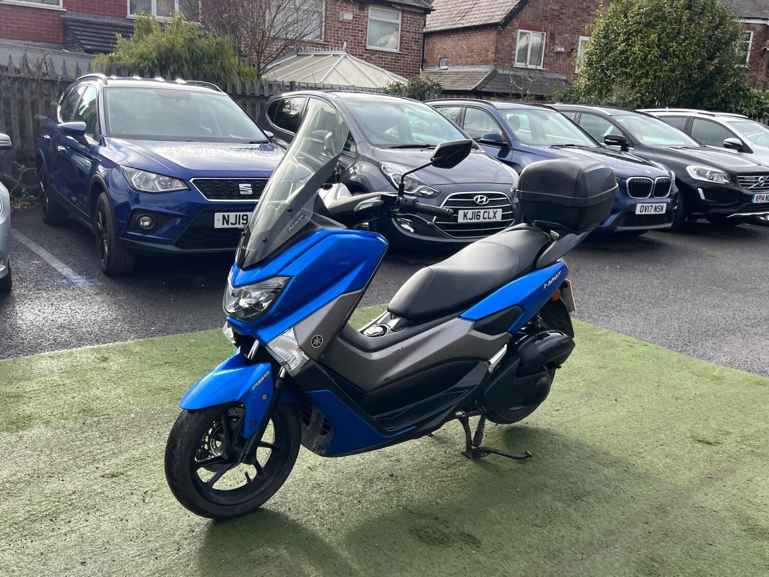 Yamaha NMAX 125