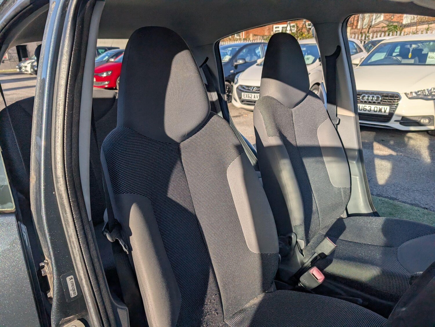 Used Peugeot 107 2005 for sale - 76607531: Photo 37