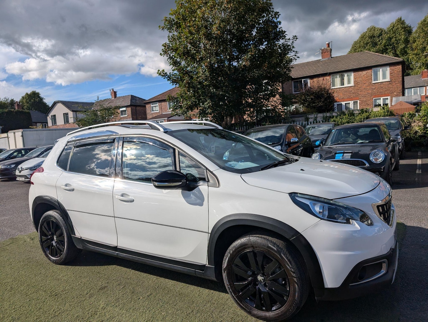 Used Peugeot 2008 2017 for sale - 76993301: Photo 6