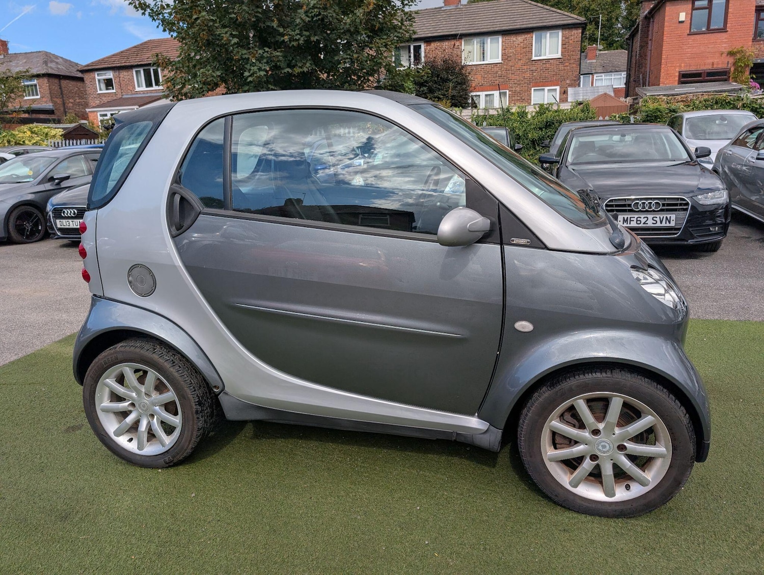 Vehicle 29