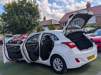 Used Hyundai i30 2012 for sale - 76988666: Photo