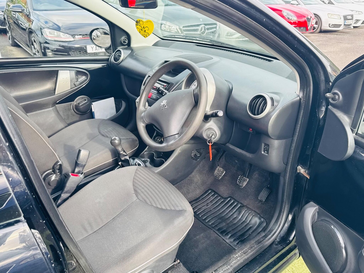 Used Peugeot 107 2012 for sale - 77396441: Photo 37