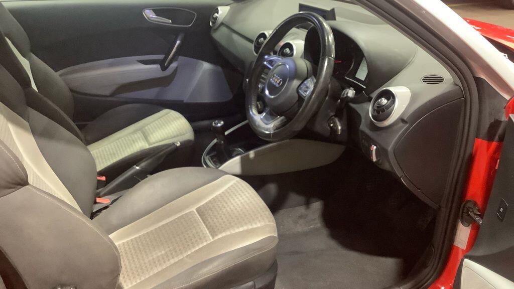 Used Audi A1 2011 for sale - 77331822: Photo 15