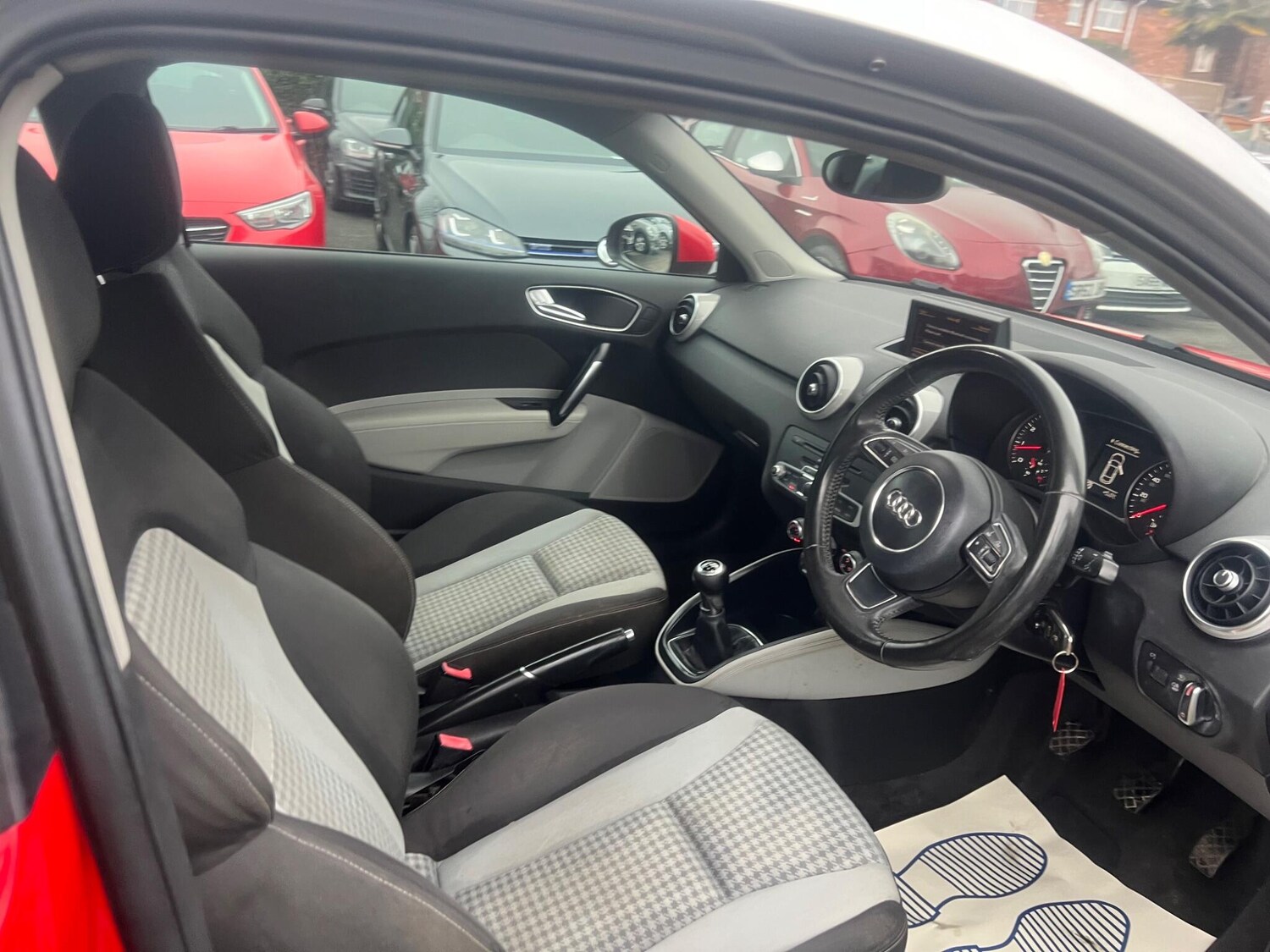Used Audi A1 2011 for sale - 77331822: Photo 32