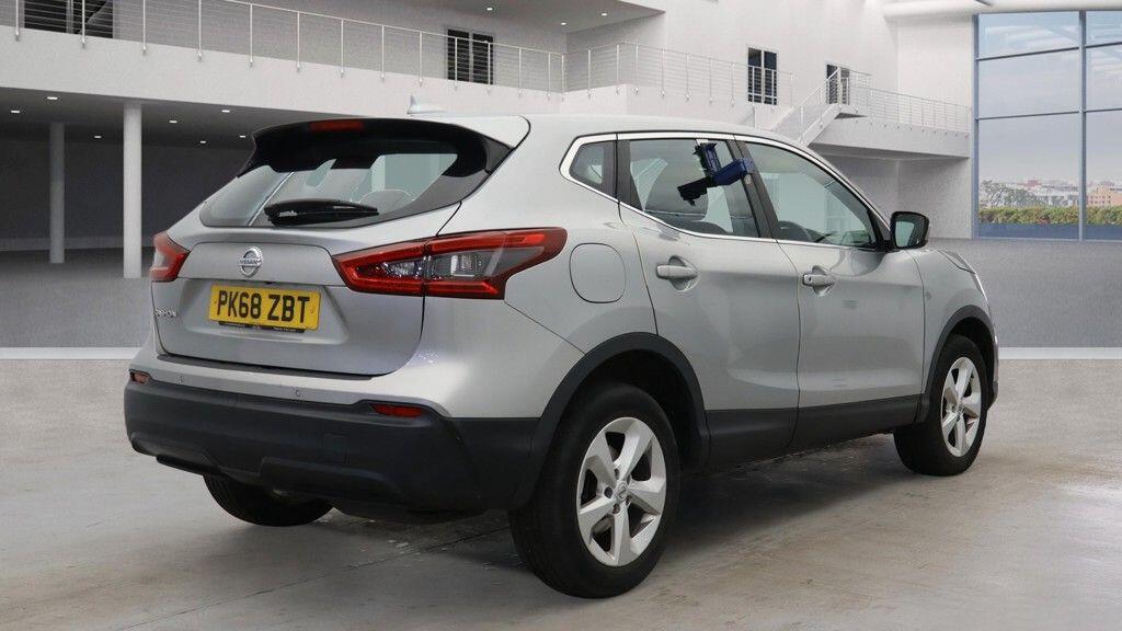 Used Nissan Qashqai for sale - 77793696: Photo 2