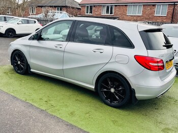 Used Mercedes-Benz B Class 2014 for sale - 77898312: Photo