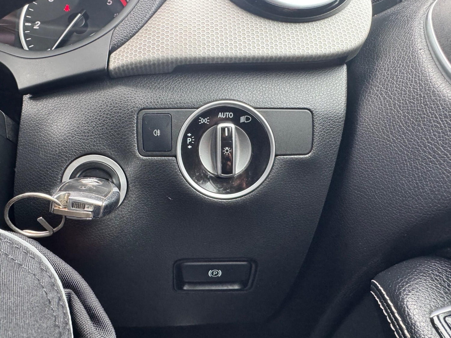 Used Mercedes-Benz B Class for sale - 77898312: Photo 56