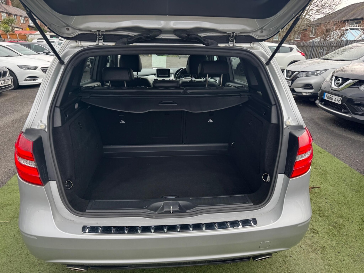 Used Mercedes-Benz B Class for sale - 77898312: Photo 61