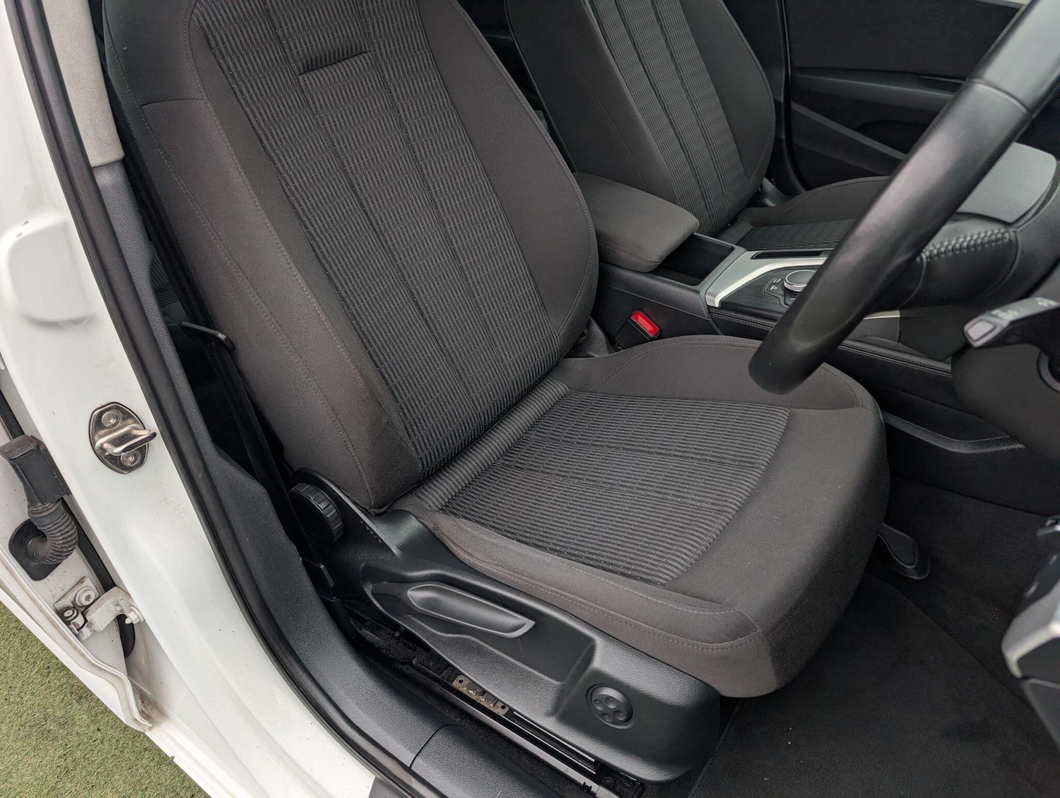 Used Audi A4 Avant for sale - 77784063: Photo 42