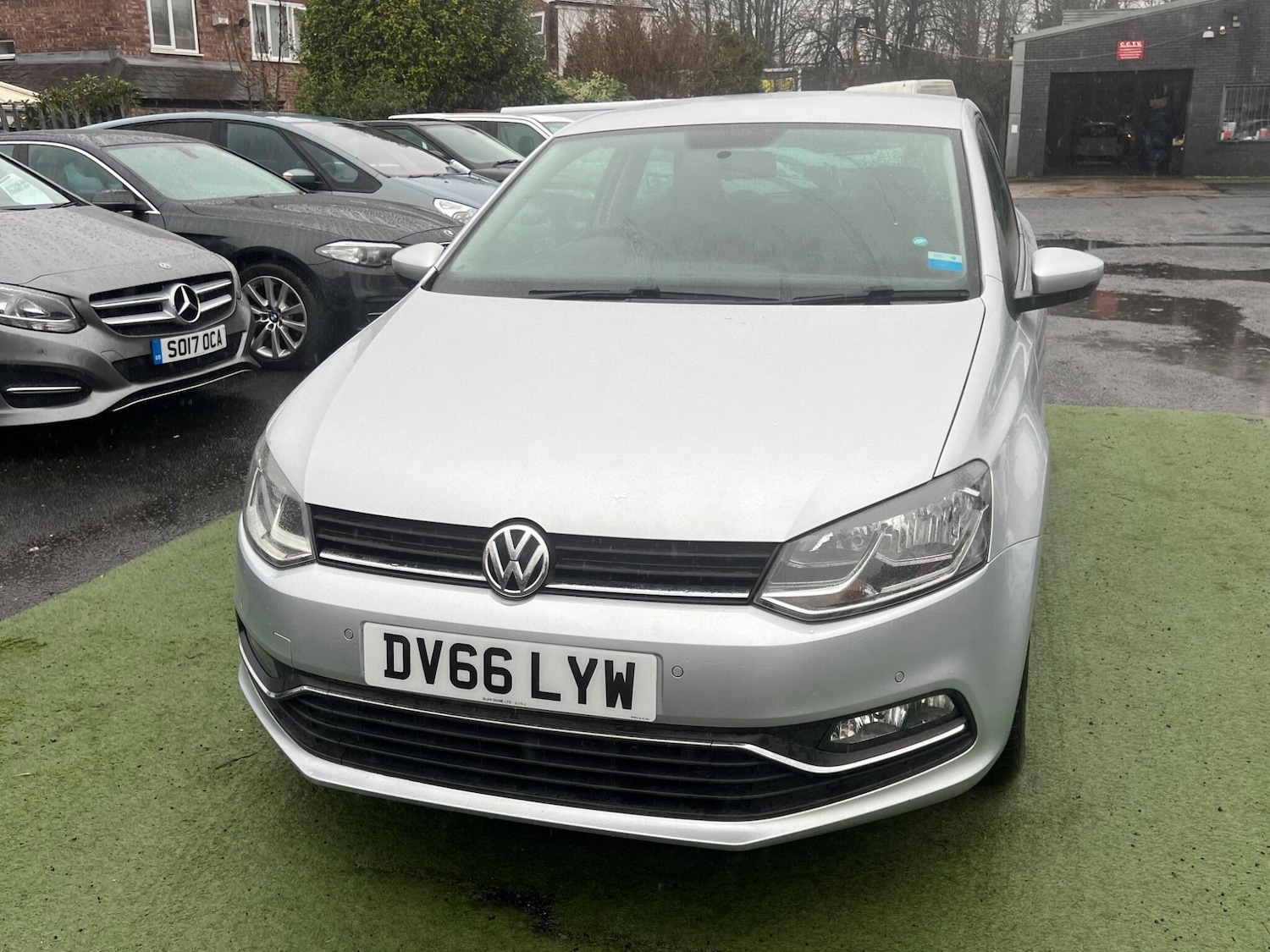 Used Volkswagen Polo 2017 for sale - 76849997: Photo 10