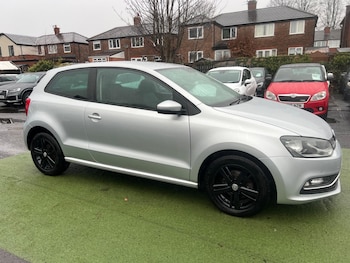 Used Volkswagen Polo 2017 for sale - 76849997: Photo