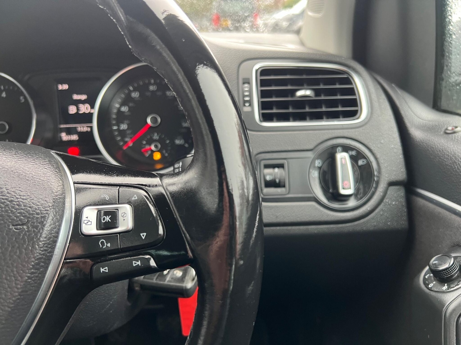 Used Volkswagen Polo 2017 for sale - 76849997: Photo 42