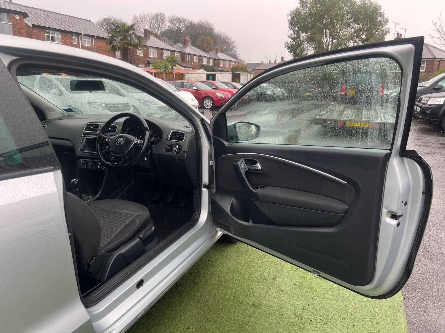 Used Volkswagen Polo 2017 for sale - 76849997: Photo 43