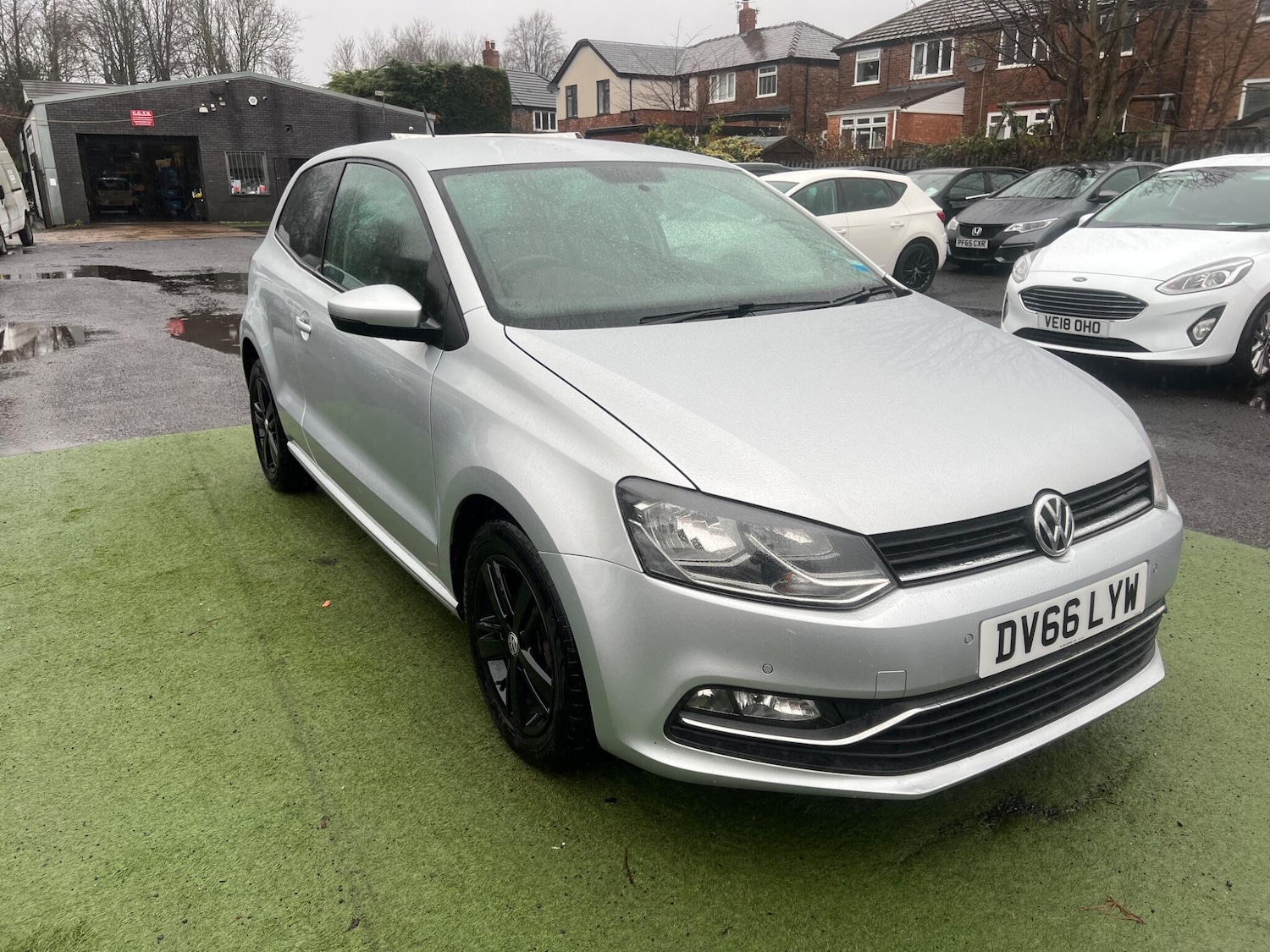 Used Volkswagen Polo 2017 for sale - 76849997: Photo 9