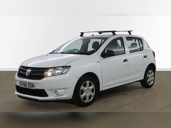 Used Dacia Sandero 2016 for sale - 77090849: Photo