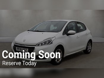 Used Peugeot 208 2018 for sale - 77344876: Photo