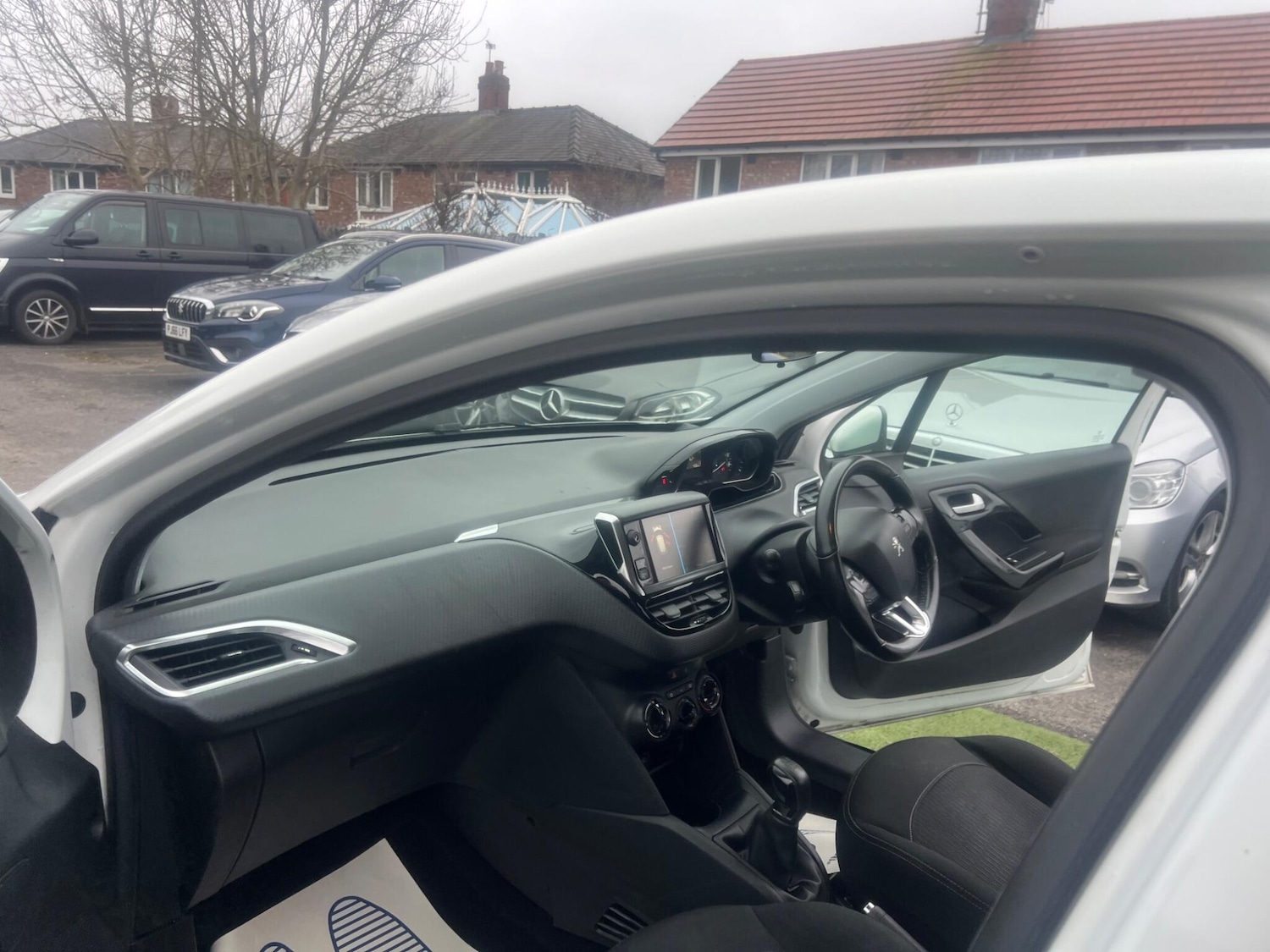 Used Peugeot 208 2018 for sale - 77344876: Photo 44