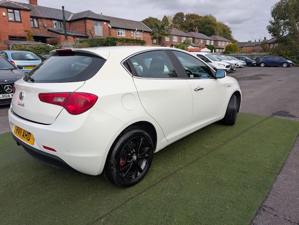 Used Alfa Romeo Giulietta 2011 for sale - 76215030: Photo 25