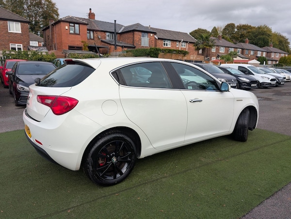 Used Alfa Romeo Giulietta 2011 for sale - 76215030: Photo 26
