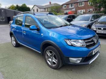 2015 (15) - 0.9 TCe Laureate 5dr