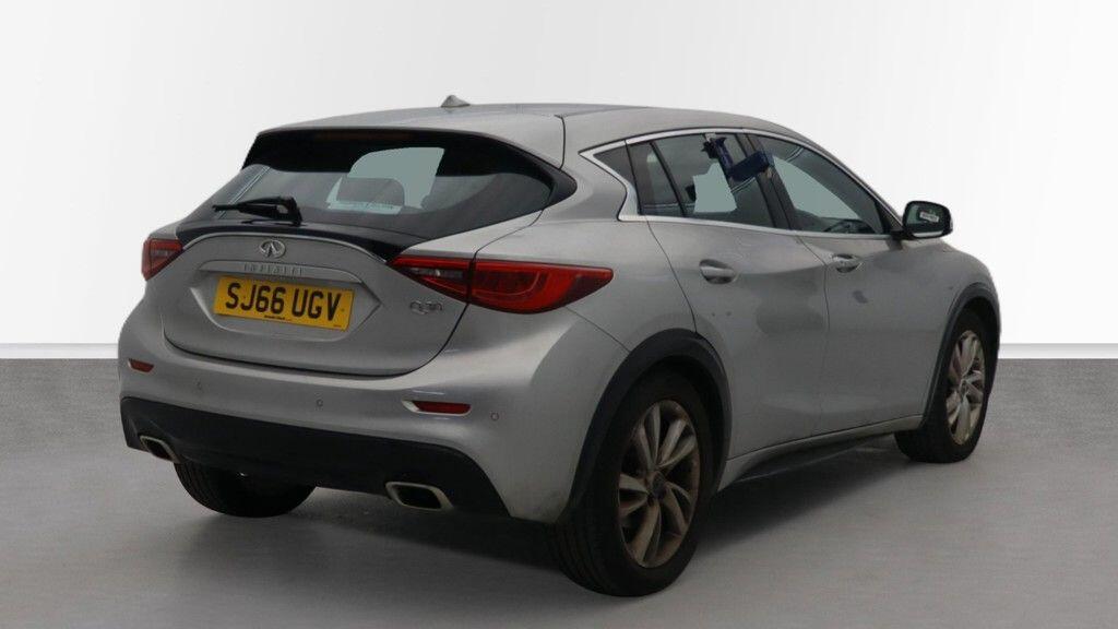 Used Infiniti Q30 2016 for sale - 77279716: Photo 4