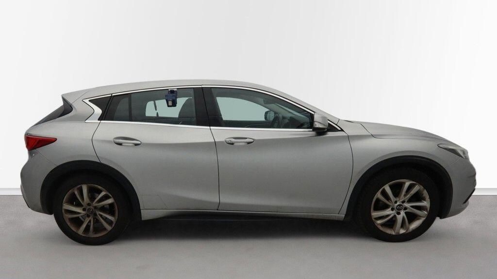Used Infiniti Q30 2016 for sale - 77279716: Photo 5