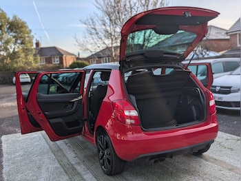 Used Skoda Fabia 2010 for sale - 76996114: Photo