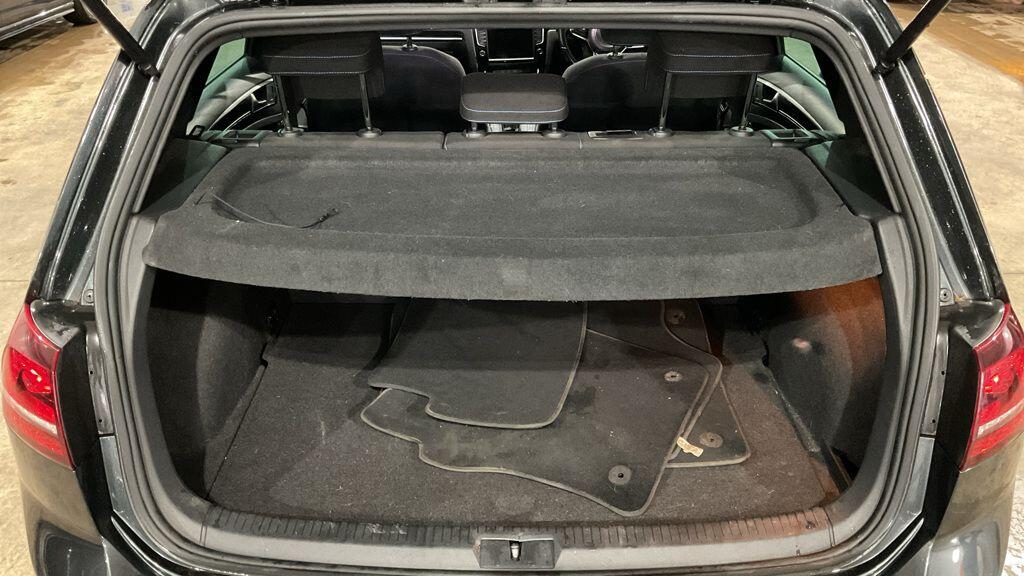 Used Volkswagen Golf 2016 for sale - 77020935: Photo 19