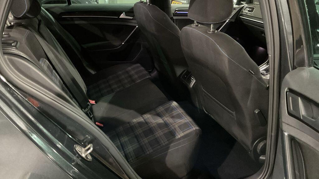 Used Volkswagen Golf 2016 for sale - 77020935: Photo 20