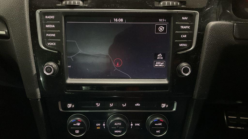 Used Volkswagen Golf 2016 for sale - 77020935: Photo 23