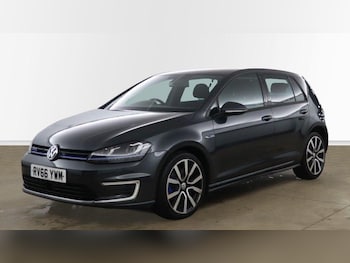 Used Volkswagen Golf 2016 for sale - 77020935: Photo