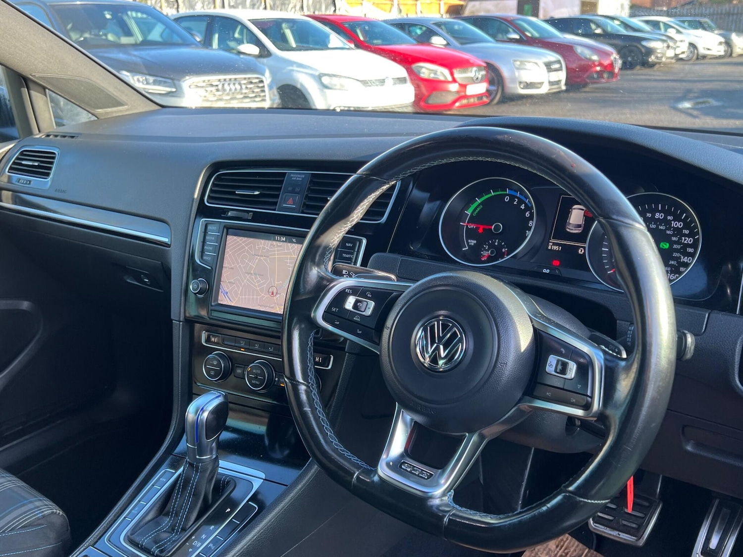 Used Volkswagen Golf 2016 for sale - 77020935: Photo 35