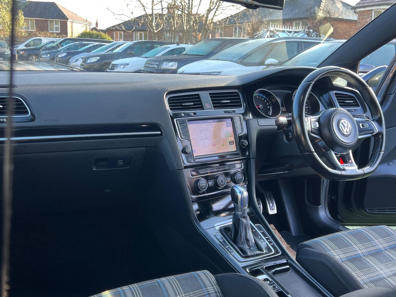 Used Volkswagen Golf 2016 for sale - 77020935: Photo 36