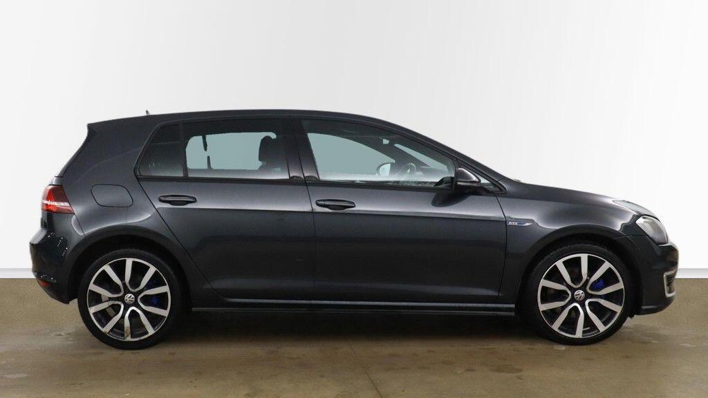 Used Volkswagen Golf 2016 for sale - 77020935: Photo 5