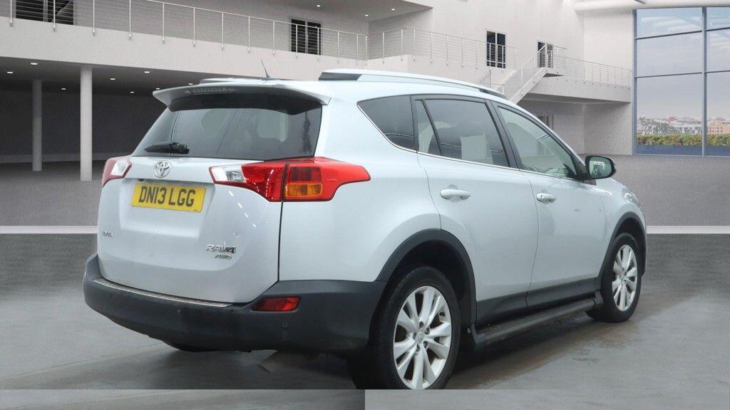 Used Toyota RAV4 2018 for sale - 77305430: Photo 11
