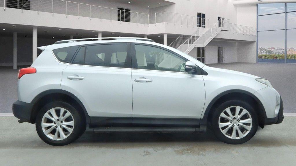 Used Toyota RAV4 2018 for sale - 77305430: Photo 12