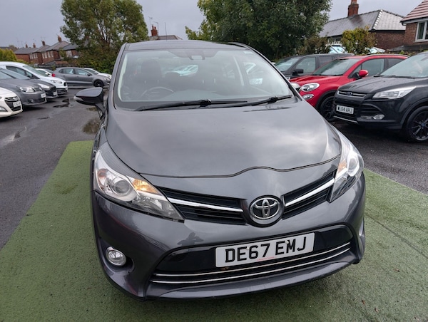 Used Toyota Verso 2017 for sale - 76158986: Photo 10