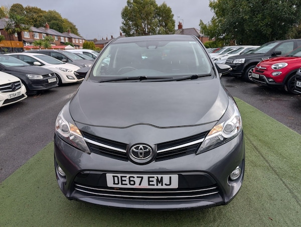 Used Toyota Verso 2017 for sale - 76158986: Photo 11