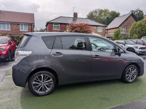 Used Toyota Verso 2017 for sale - 76158986: Photo 31
